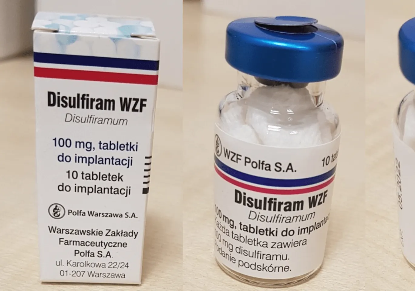 Wszywka alkoholowa Esperal Sanok: fiolka disulfiramu obok opakowania leku